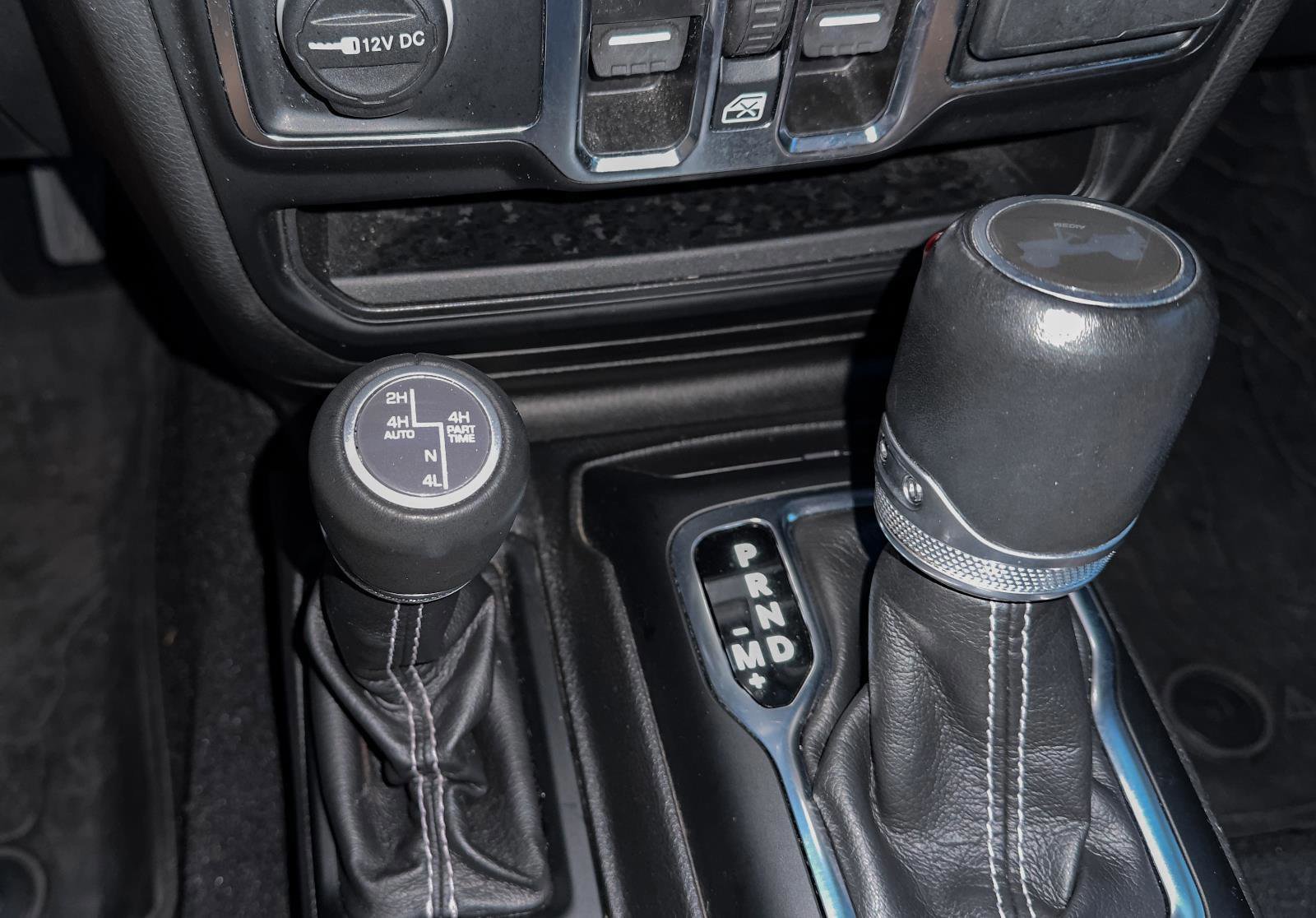 Used 2022 Jeep Wrangler Unlimited Sahara w/ Cold Weather Group image 20