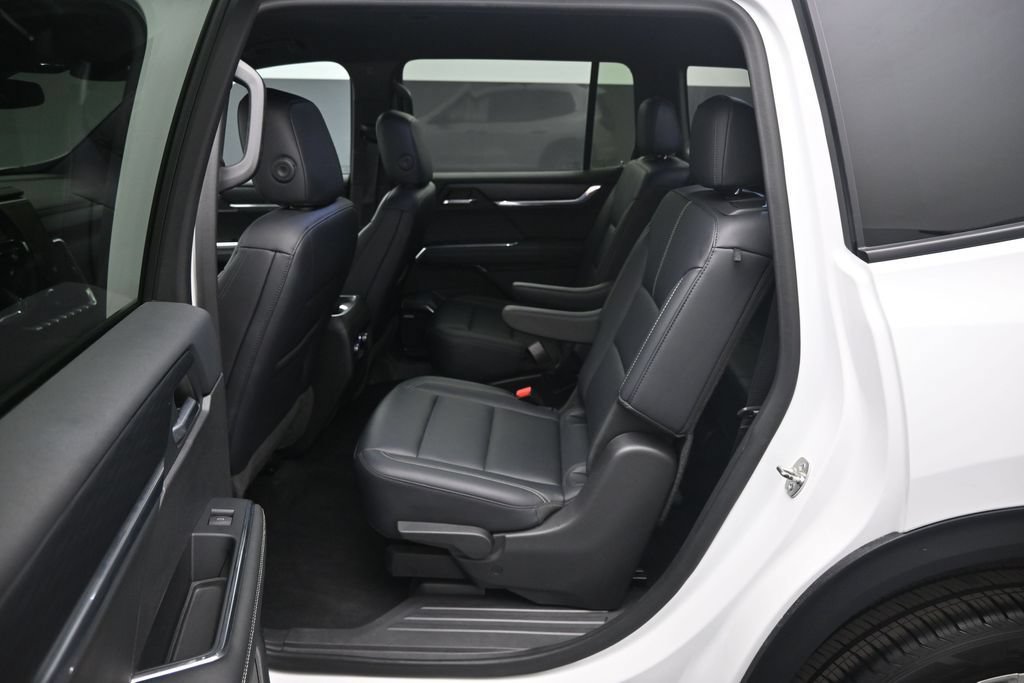 Used 2024 GMC Acadia Elevation FWD image 21