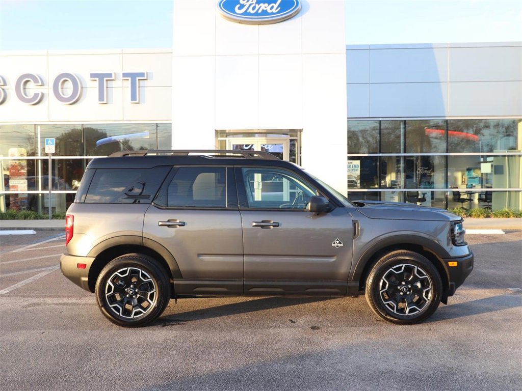 Certified 2025 Ford Bronco Sport Outer Banks w/ Outer Banks Tech Package+ image 6