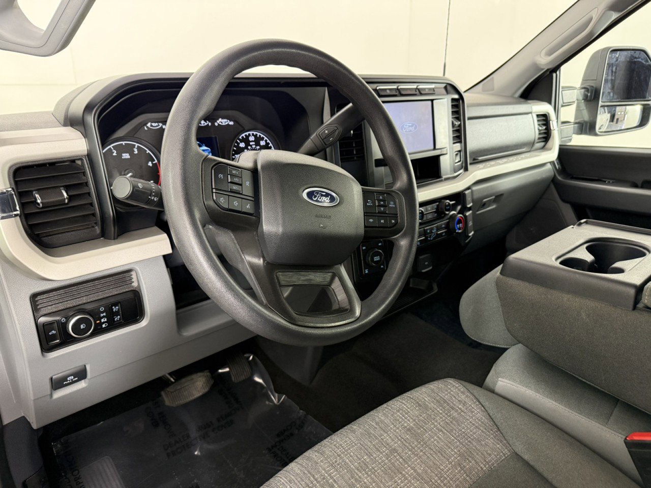 Certified 2024 Ford F250 XLT AWD/4WD image 15