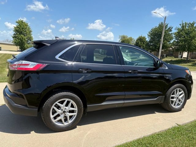 Certified 2024 Ford Edge SEL w/ Convenience Package AWD/4WD image 5