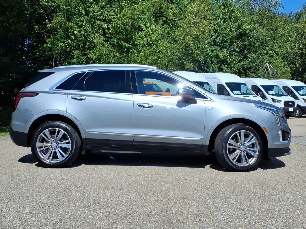 Used 2025 Cadillac XT5 Premium Luxury AWD/4WD image 3