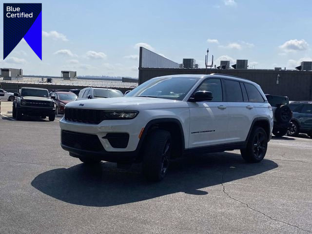 Used 2023 Jeep Grand Cherokee Altitude