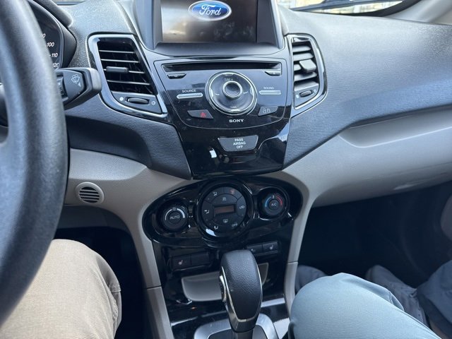 Certified 2018 Ford Fiesta Titanium image 4
