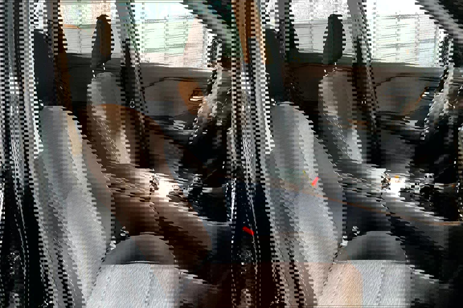 Used 2023 Nissan Rogue SV image 11