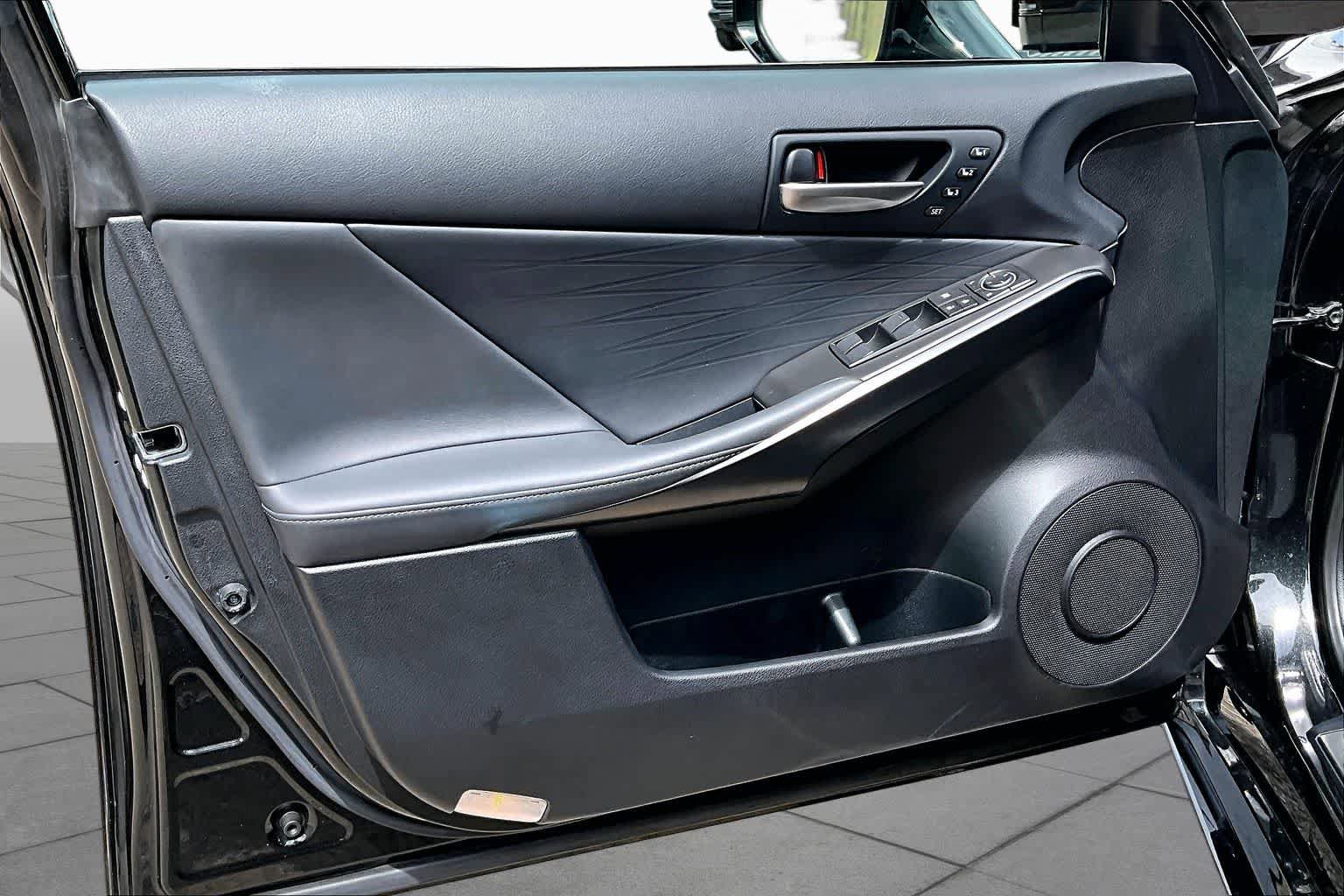 Used 2023 Lexus IS 350 F Sport RWD image 22