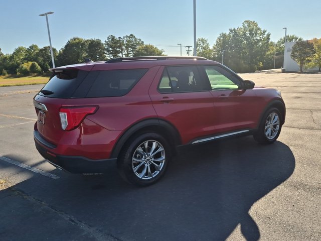 Certified 2022 Ford Explorer XLT w/ Equipment Group 202A RWD image 4