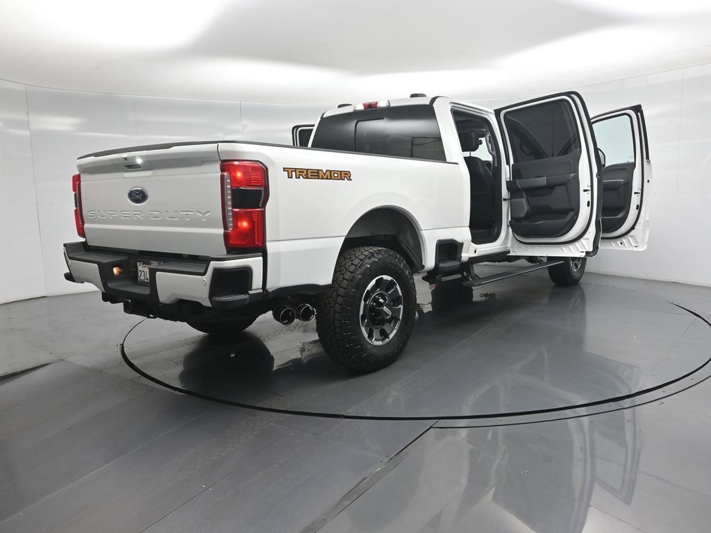 Certified 2023 Ford F250 Lariat w/ Lariat Ultimate Package image 6