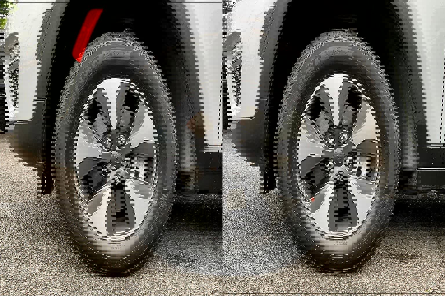 Used 2022 Jeep Grand Cherokee Limited 4xe image 10