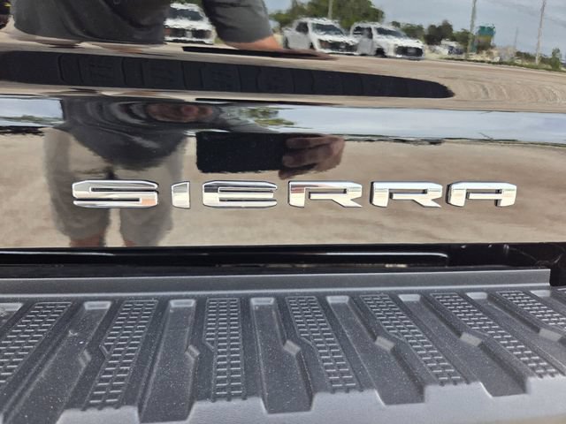 Used 2025 GMC Sierra 3500 Denali Ultimate AWD/4WD image 16