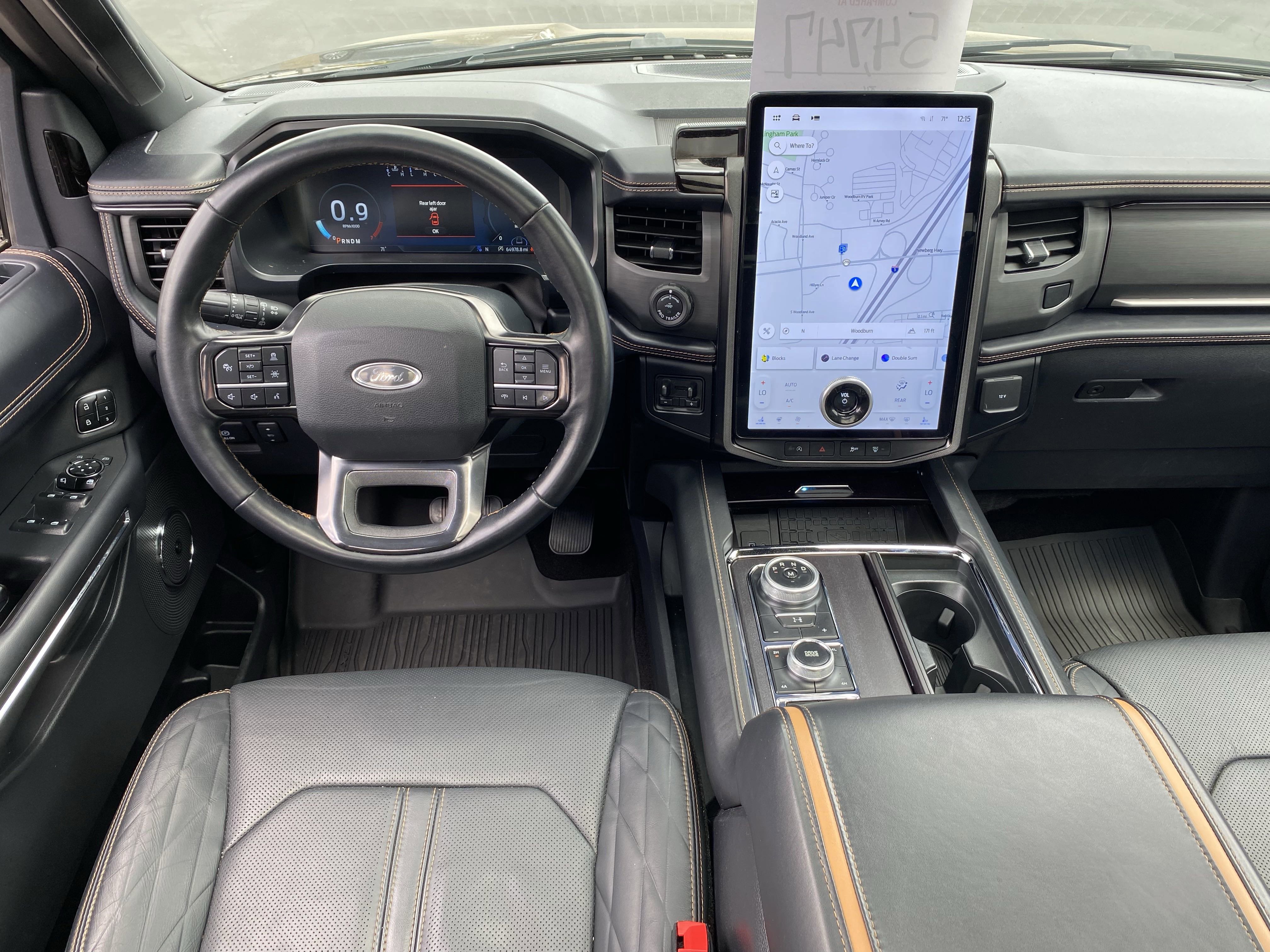 Certified 2023 Ford Expedition Platinum image 9