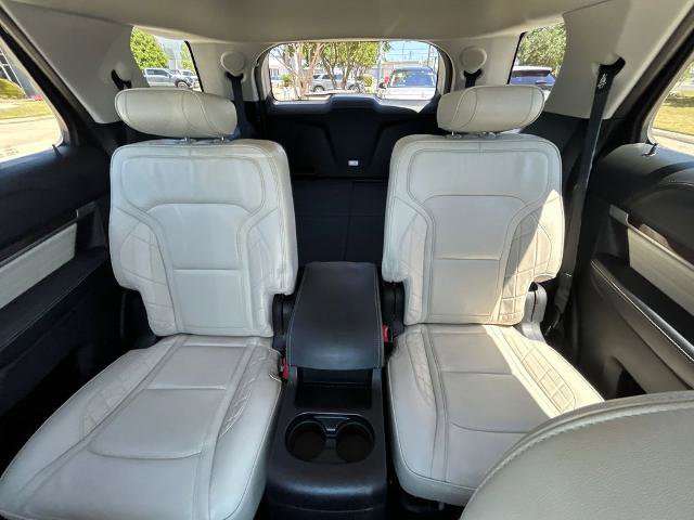 Certified 2017 Ford Explorer Platinum AWD/4WD image 26
