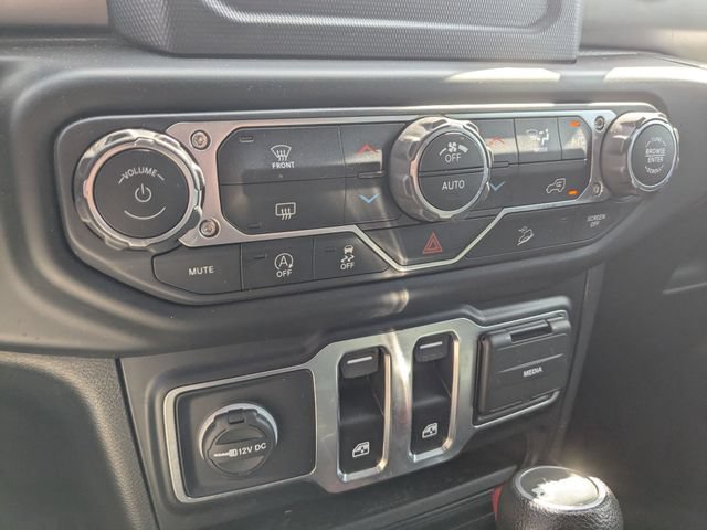Used 2020 Jeep Wrangler Sport AWD/4WD image 15