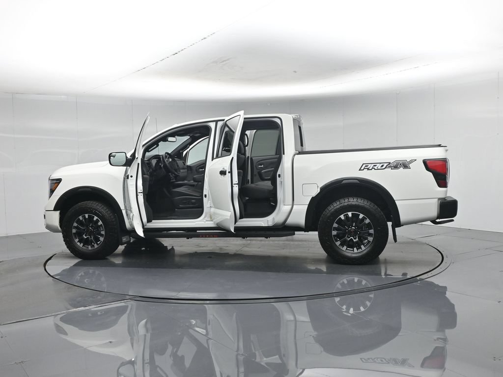 Used 2021 Nissan Titan PRO-4X w/ Pro-4x Convenience Package AWD/4WD image 37