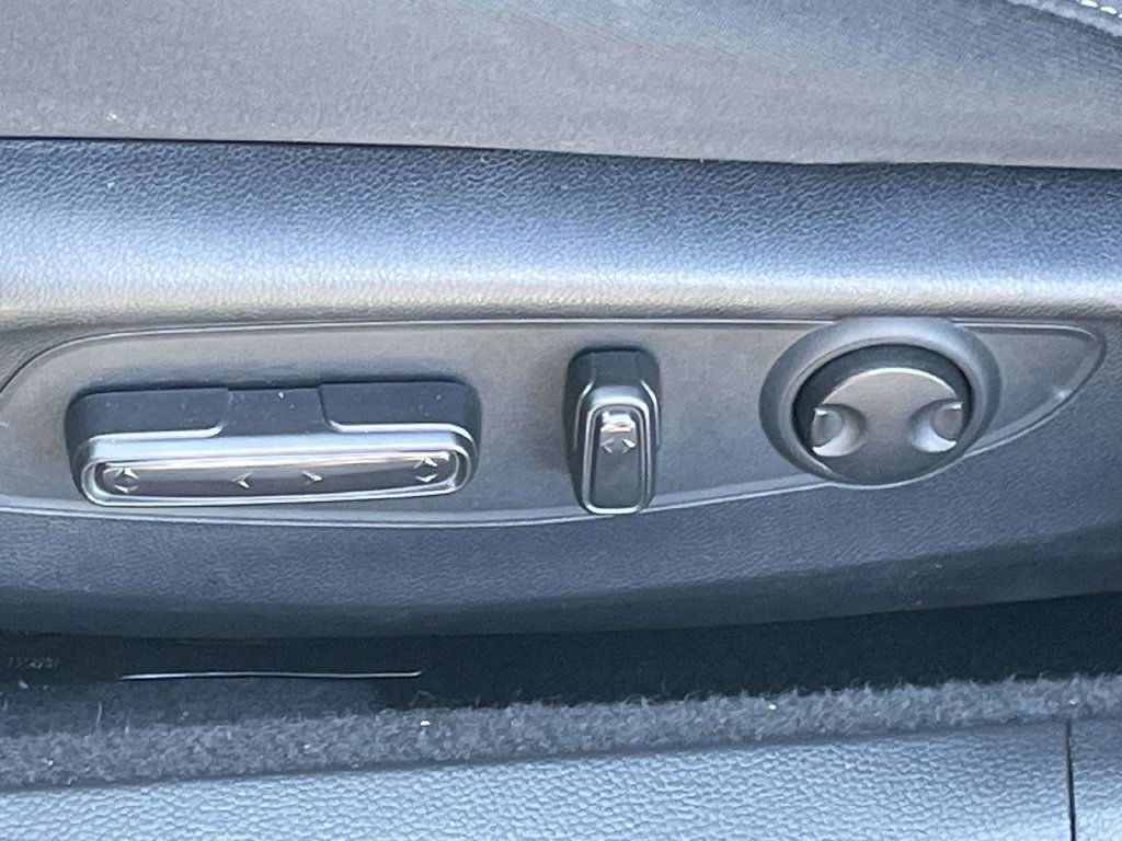 Used 2025 Honda Accord Sport image 14