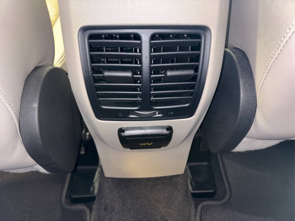 Certified 2018 Ford Escape Titanium w/ Ford Safe & Smart Package AWD/4WD image 30