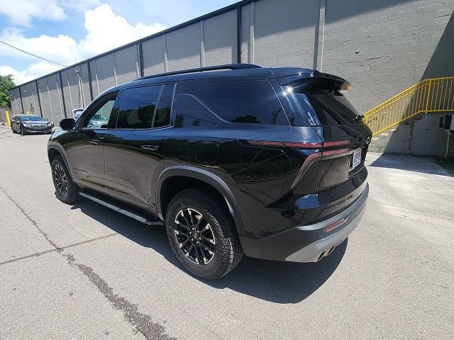 Used 2025 Chevrolet Traverse Z71 w/ Enhanced Driving Package AWD/4WD image 5