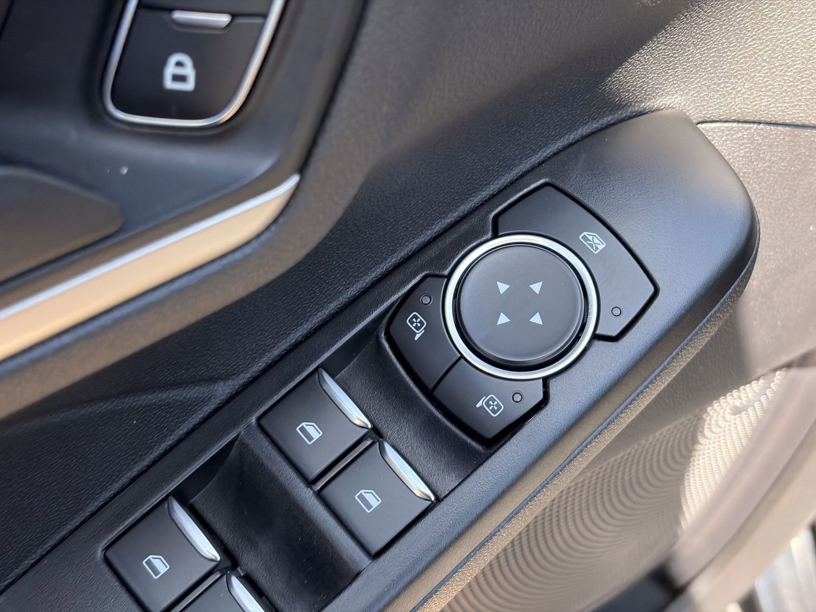 Certified 2022 Ford Escape SE FWD image 19