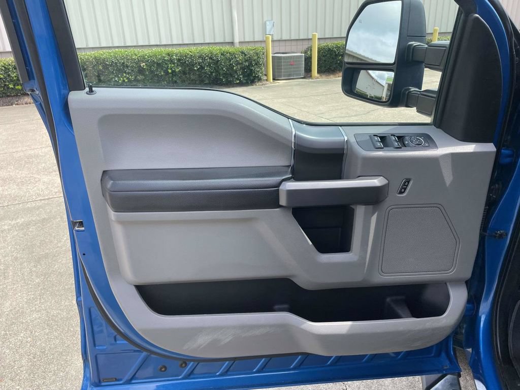 Certified 2019 Ford F150 XLT w/ Equipment Group 302A Luxury AWD/4WD image 15