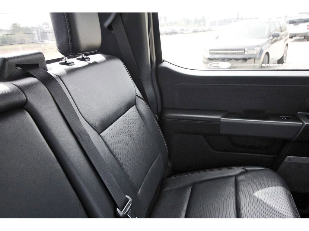 Certified 2024 Ford F250 Lariat w/ Lariat Ultimate Package image 15