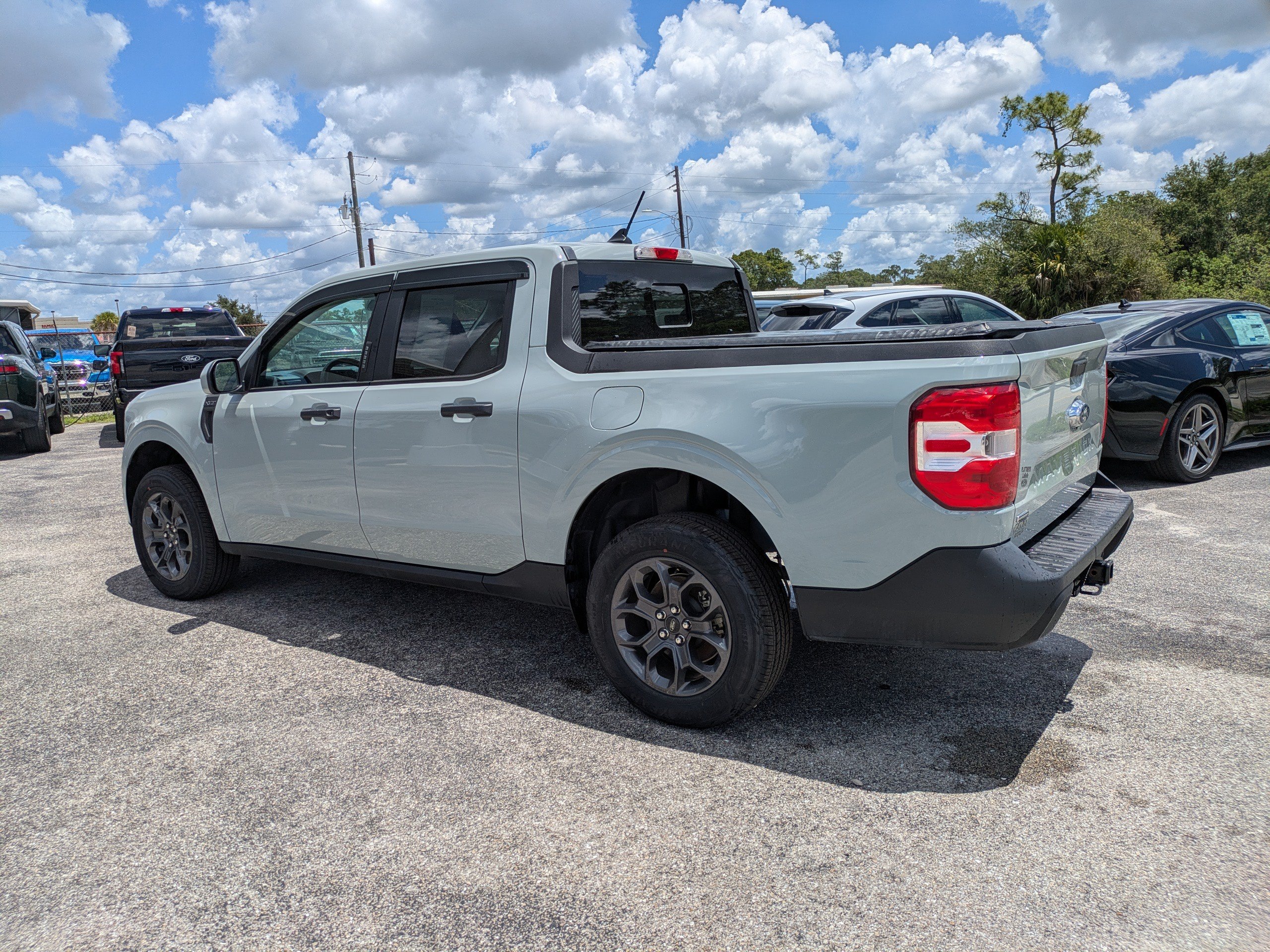 Certified 2023 Ford Maverick XLT w/ XLT Luxury Package FWD image 6