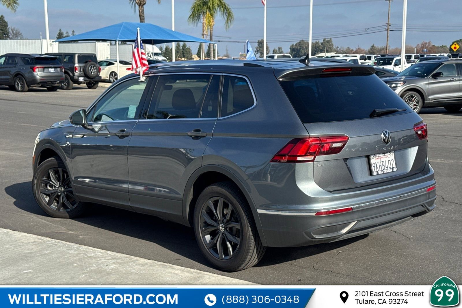 Used 2024 Volkswagen Tiguan SE image 7