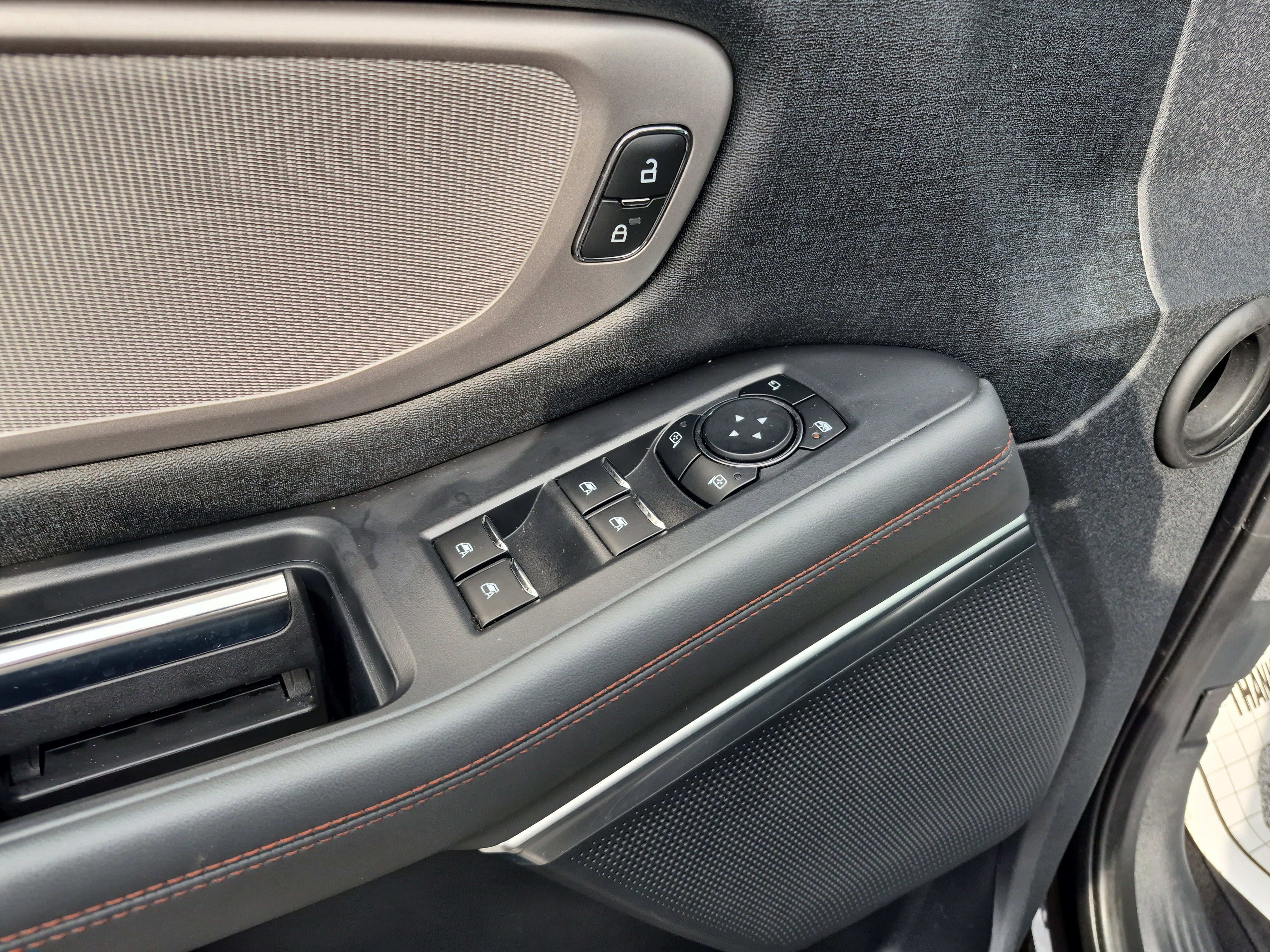 Certified 2025 Ford Expedition Max Active image 11