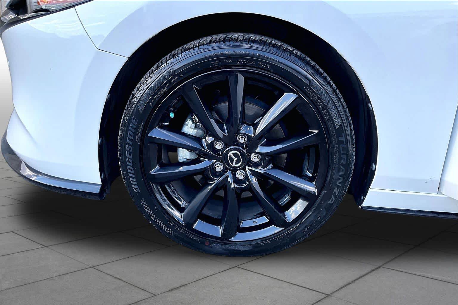 Used 2024 MAZDA MAZDA3 Hatchback w/Premium Plus Pkg AWD/4WD image 11