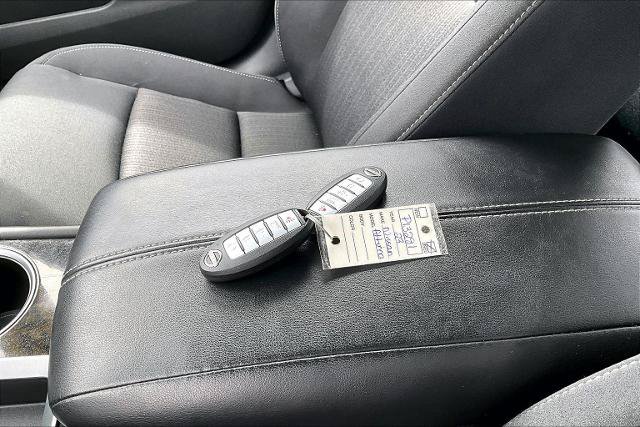 Used 2023 Nissan Altima 2.5 SV FWD image 11