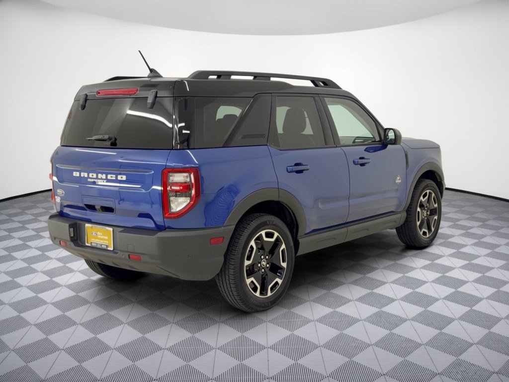 Certified 2023 Ford Bronco Sport Outer Banks AWD/4WD image 9