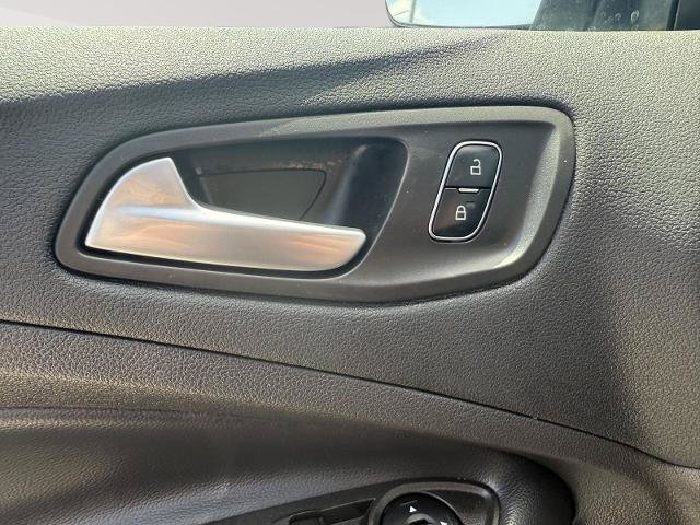 Certified 2017 Ford Escape SE FWD image 19