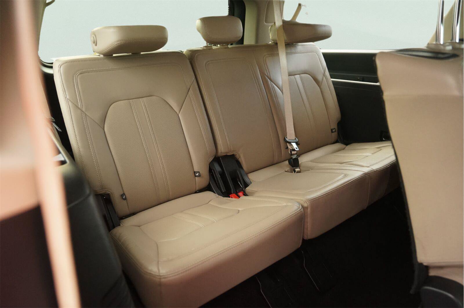 Certified 2022 Ford Expedition Max Limited RWD image 16