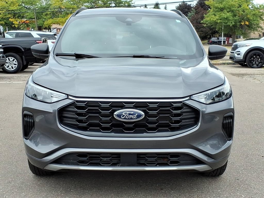 Certified 2023 Ford Escape ST-Line AWD/4WD image 8