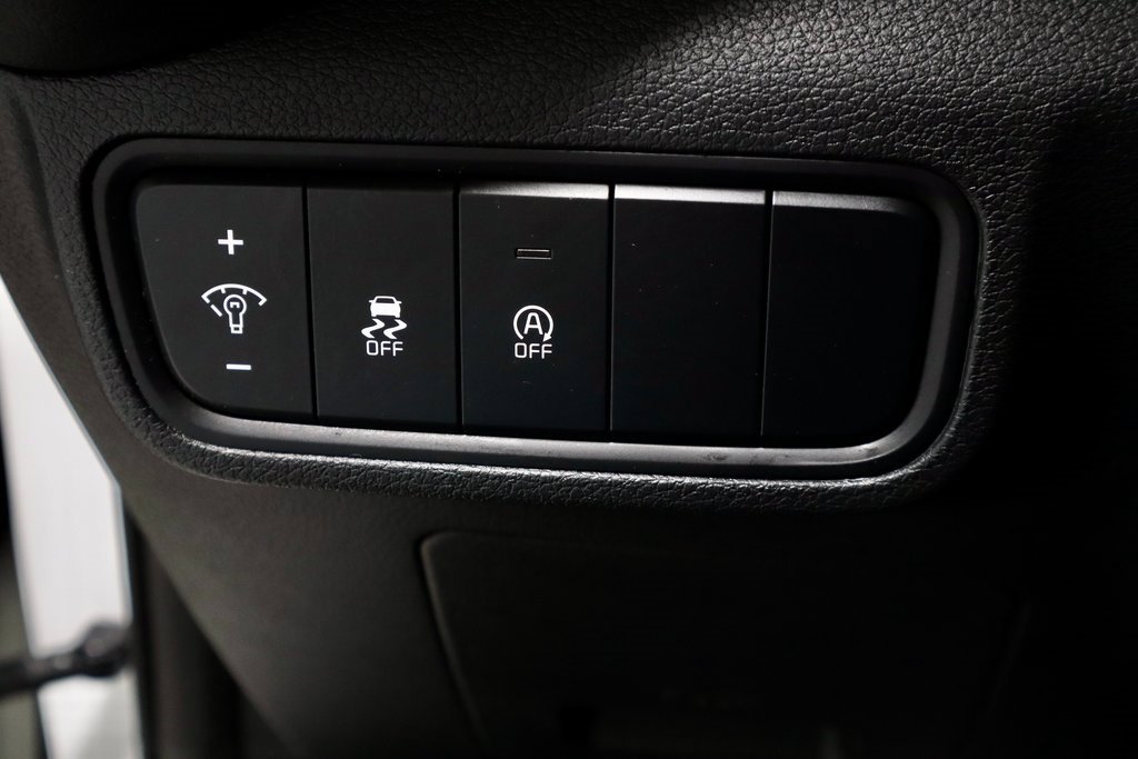 Used 2025 Kia Soul LX w/ LX Technology Package image 26