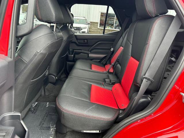 Used 2025 Toyota 4Runner TRD Off-Road image 9