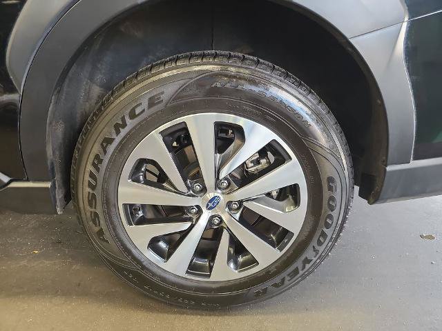 Used 2023 Subaru Outback Premium AWD/4WD image 32