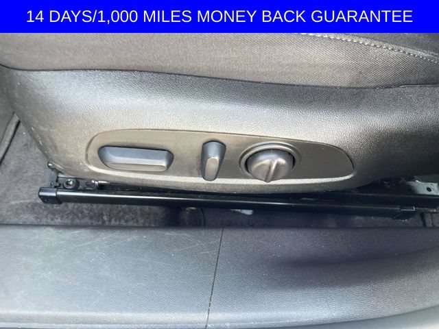 Used 2025 Chevrolet Malibu LT FWD image 13