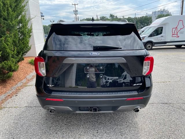 Certified 2021 Ford Explorer XLT w/ Equipment Group 202A AWD/4WD image 8