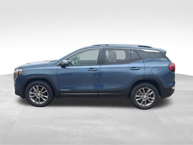 Used 2024 GMC Terrain SLT AWD/4WD image 7