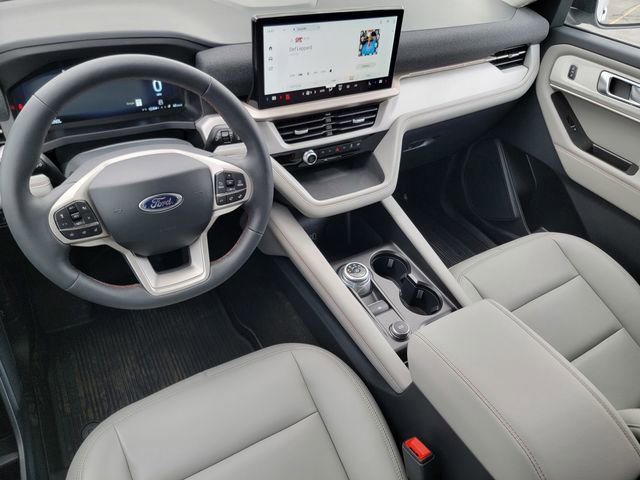 Certified 2026 Ford Explorer Active w/ Active Comfort Package AWD/4WD image 39