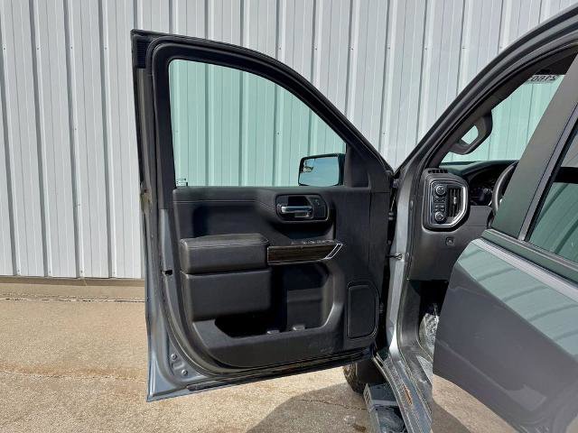 Used 2022 Chevrolet Silverado 1500 LT Trail Boss w/ LPO, Dark Essentials Package image 14