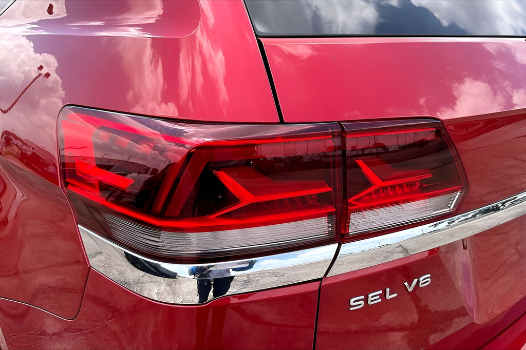Used 2021 Volkswagen Atlas SEL Premium AWD/4WD image 30
