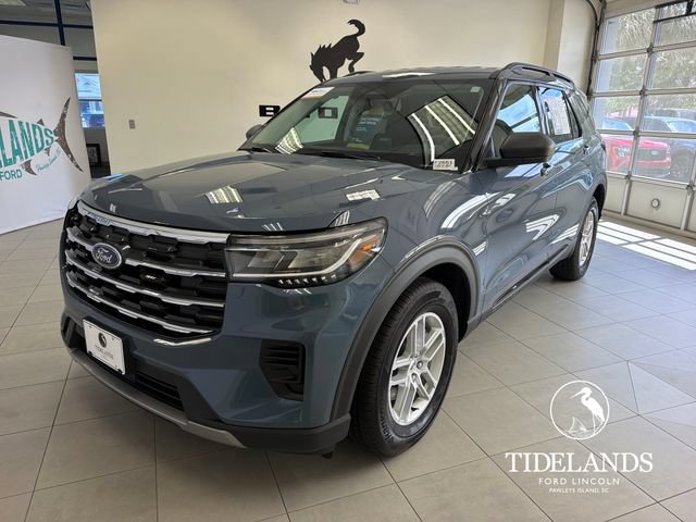 Certified 2026 Ford Explorer Active RWD image 4