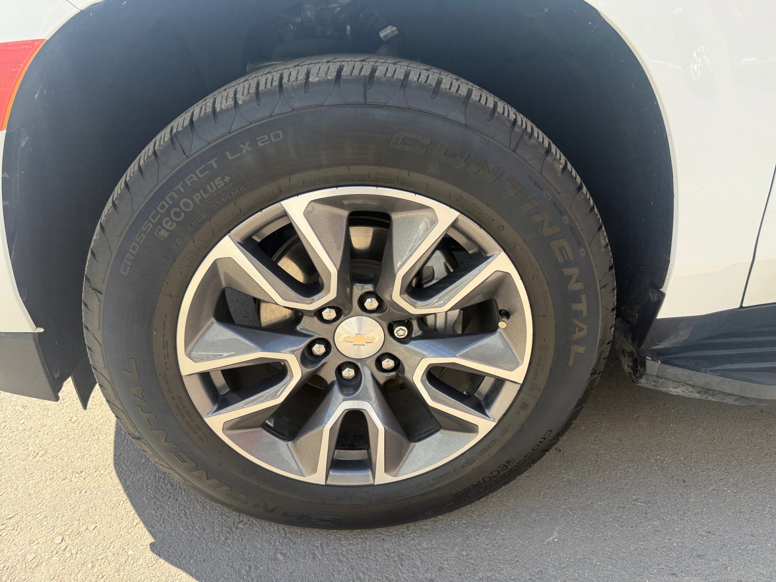 Used 2021 Chevrolet Tahoe LT w/ LT Signature Package image 11