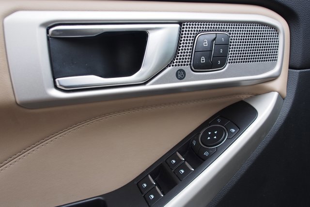 Certified 2021 Ford Explorer Limited w/ Hybrid Equipment Group 310A image 25