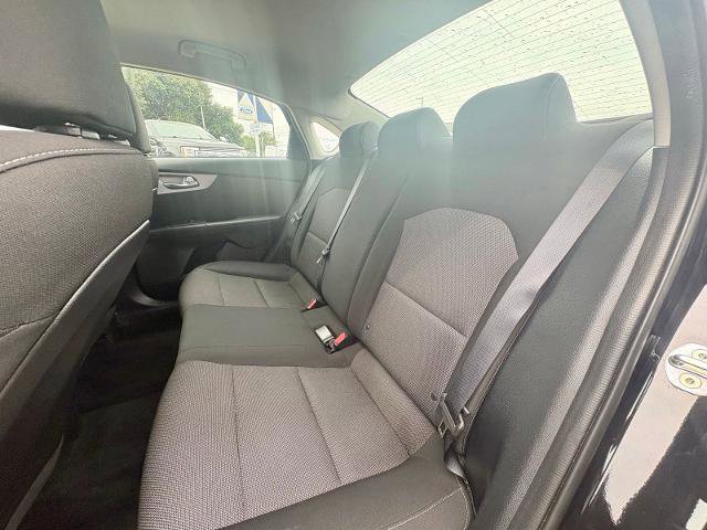 Used 2022 Kia Forte LXS FWD image 13