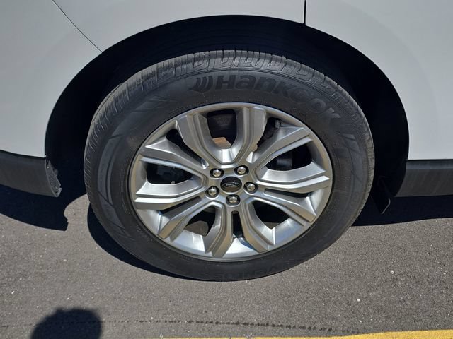 Certified 2023 Ford Edge Titanium w/ Class II Trailer Tow Package AWD/4WD image 5