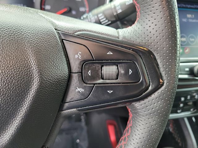 Used 2023 Chevrolet TrailBlazer RS w/ Sun and Liftgate Package image 11