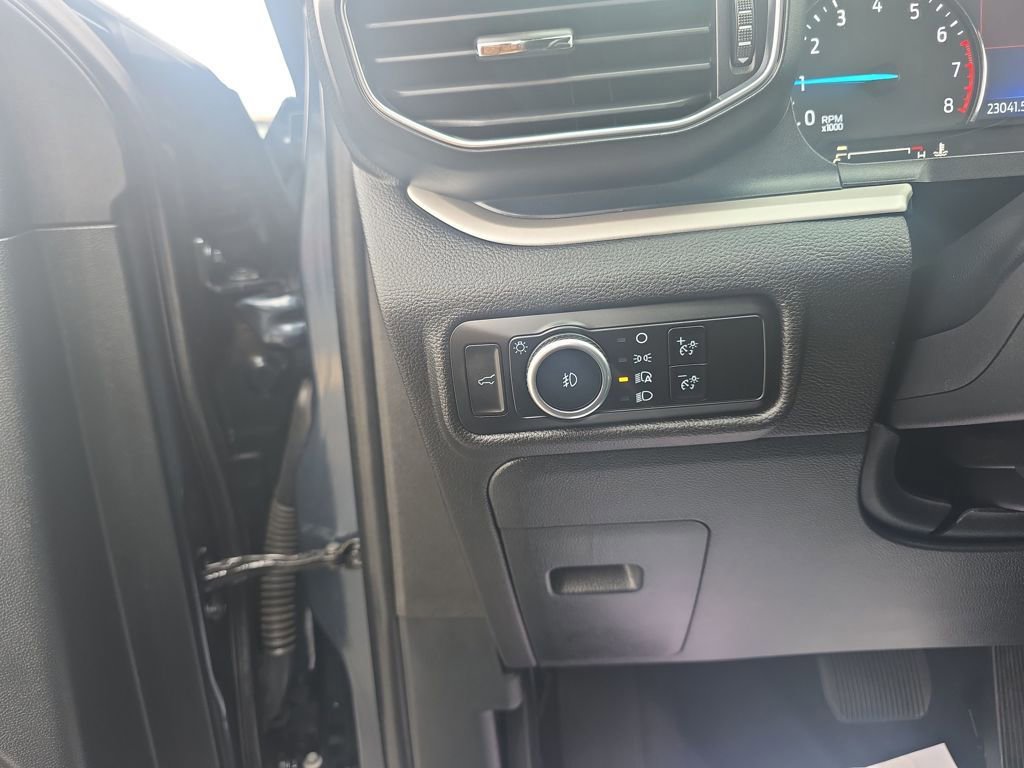 Certified 2024 Ford Explorer XLT w/ Equipment Group 202A image 20