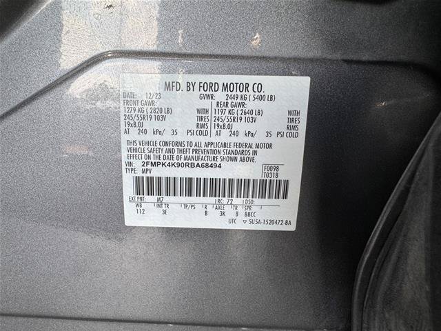 Certified 2024 Ford Edge Titanium AWD/4WD image 38